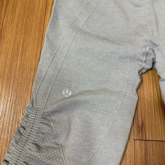 Lululemon Awakening Crop Seamless Leggings Grey - Picture 7 of 13